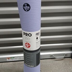 Manduka PROlite Yoga Mat in Soft Purple
